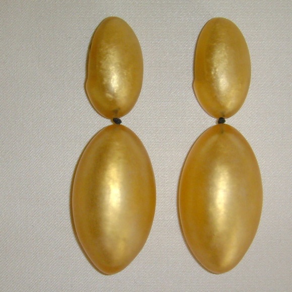 MONIES Frosted Lucite Over Gold Foil Dangle Clip-On Earrings - Picture 7 of 15